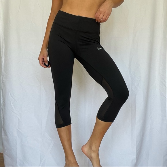 nike cropped leggings - Picture 4 of 7